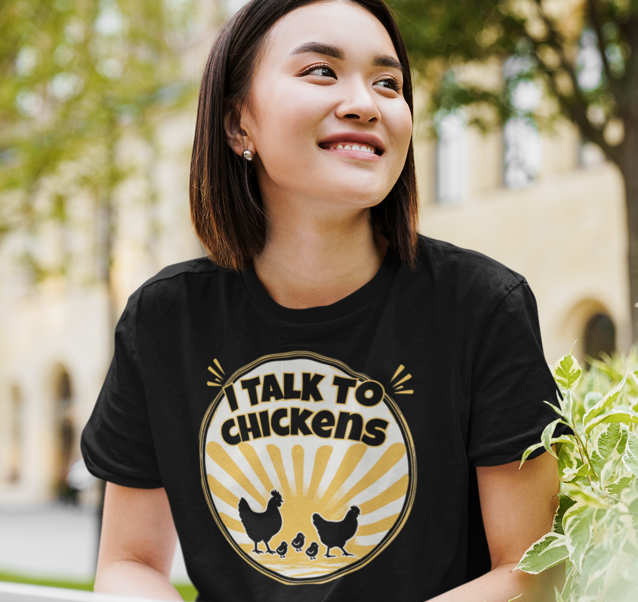 I Talk to Chickens T‑Shirt